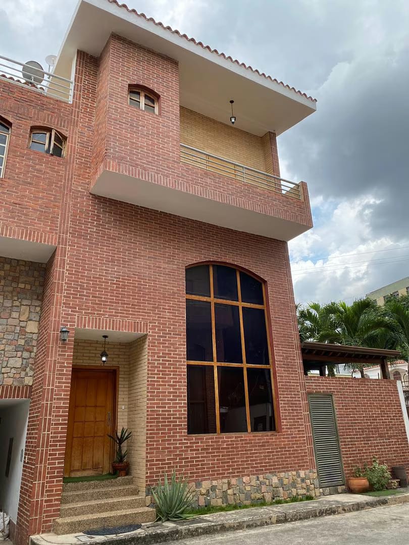 Se Vende Townhouse en Agua Blanca, FOTH-395