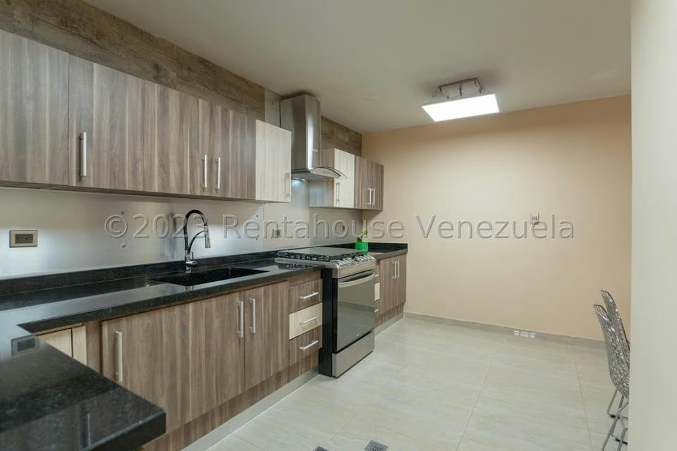 Casa (Multipes Niveles) en Venta en Alto Prado, Distrito Metropolitano - 18