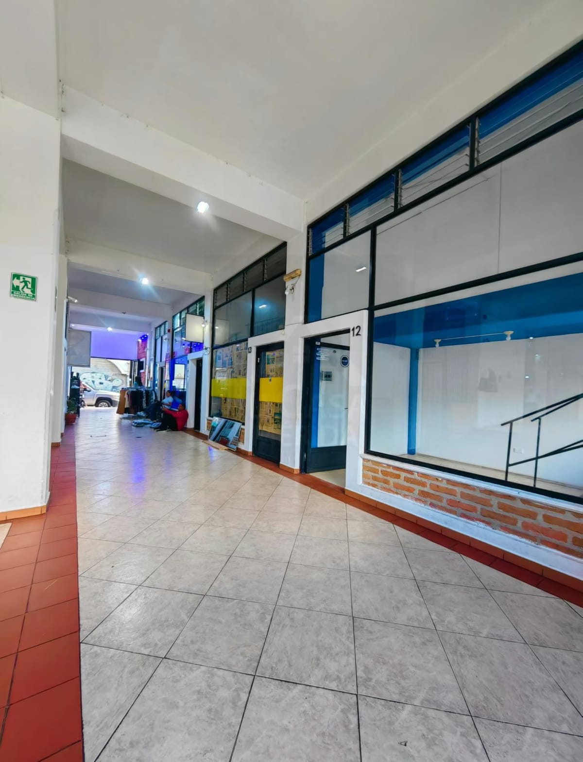Local Comercial en Alquiler - Centro de Mérida - Av. 2 Lora - Merida - Estado Mérida