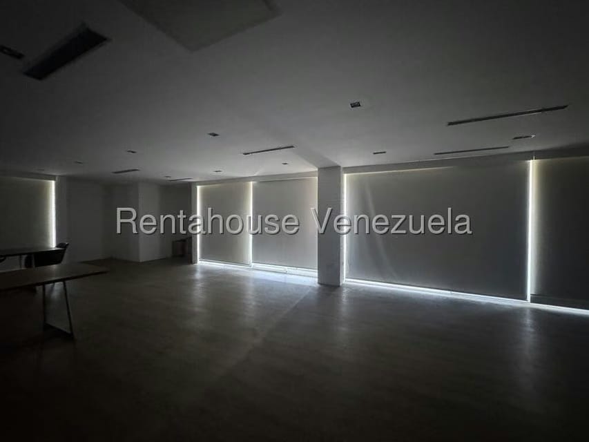 Comercial (Local Comercial) en Venta en El Rosal, Distrito Metropolitano - 18