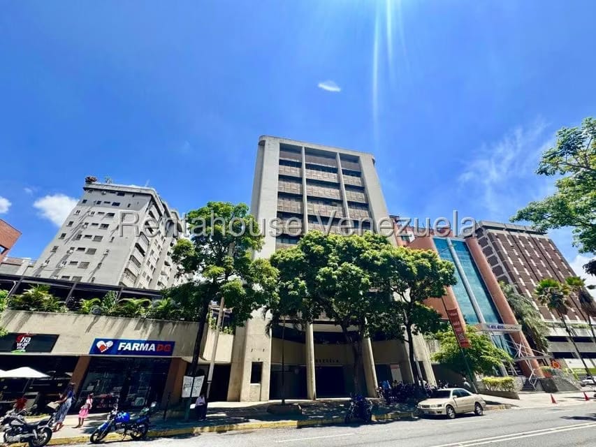 Comercial (Local Comercial) en Venta en El Rosal, Distrito Metropolitano - 21