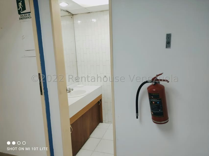 Comercial (Local Comercial) en Venta en Sabana Grande, Distrito Metropolitano - 12