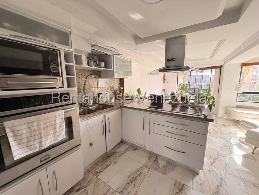 Apartamento (Duplex) en Alquiler en Playa Grande, Vargas - 2