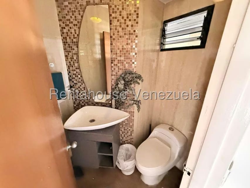 Apartamento (Duplex) en Alquiler en Playa Grande, Vargas - 31