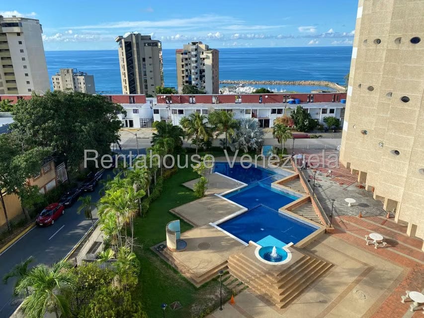 Apartamento (Duplex) en Alquiler en Playa Grande, Vargas - 34