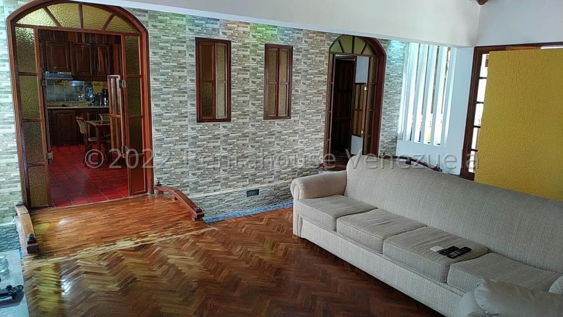 Casa (Multipes Niveles) en Venta en La Lagunita Country Club, Distrito Metropolitano - 3