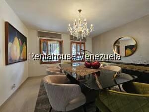 Casa (Multipes Niveles) en Venta en Cumbres de Curumo, Distrito Metropolitano - 31