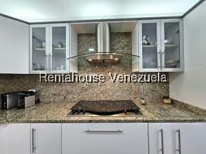 Casa (Multipes Niveles) en Venta en Cumbres de Curumo, Distrito Metropolitano - 39