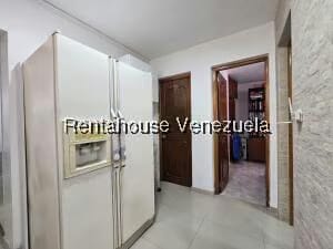 Casa (Multipes Niveles) en Venta en Cumbres de Curumo, Distrito Metropolitano - 48