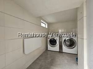 Casa (Multipes Niveles) en Venta en Cumbres de Curumo, Distrito Metropolitano - 50