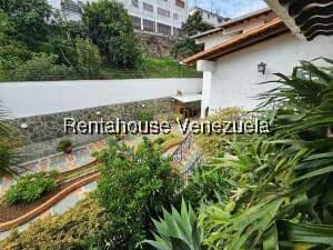 Casa (Multipes Niveles) en Venta en Cumbres de Curumo, Distrito Metropolitano - 75