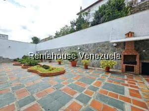 Casa (Multipes Niveles) en Venta en Cumbres de Curumo, Distrito Metropolitano - 83