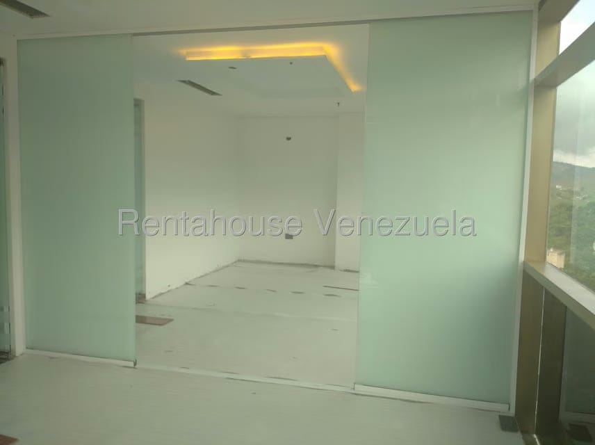 Comercial (Local Comercial) en Alquiler en Macaracuay, Distrito Metropolitano - 12