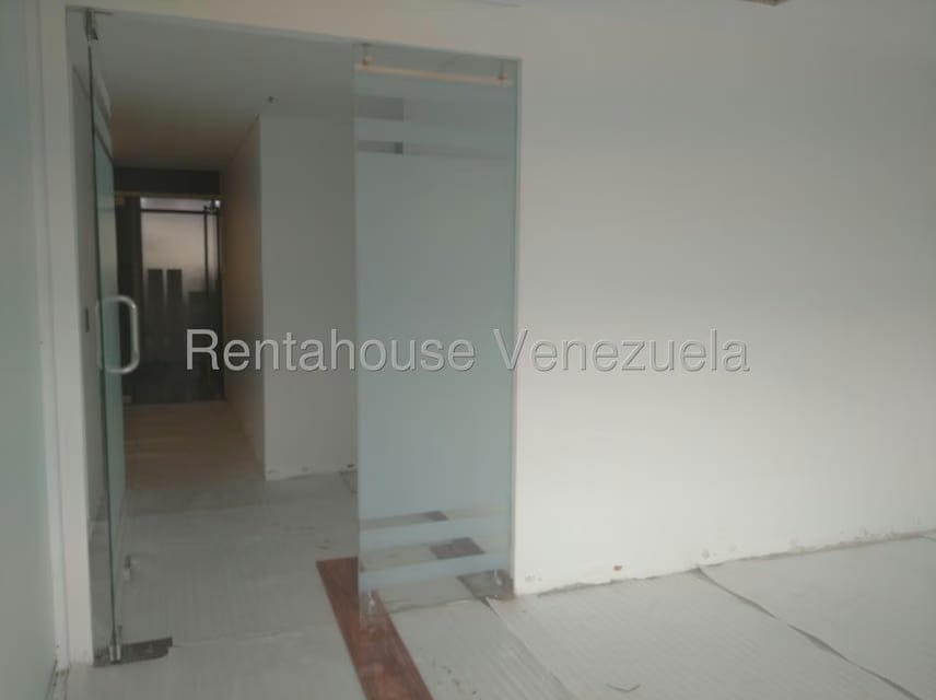 Comercial (Local Comercial) en Alquiler en Macaracuay, Distrito Metropolitano - 13
