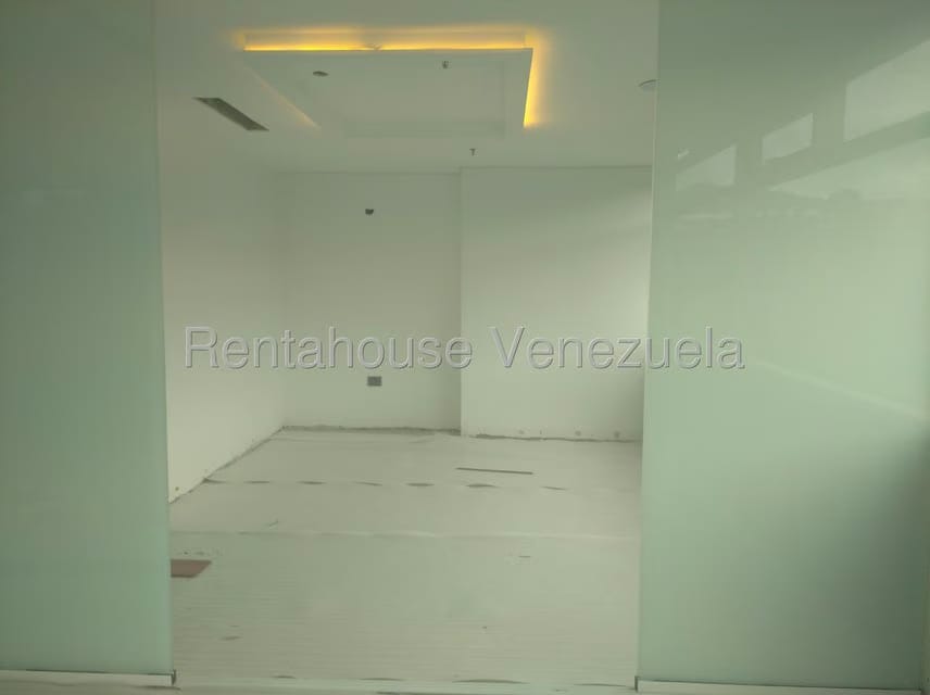 Comercial (Local Comercial) en Alquiler en Macaracuay, Distrito Metropolitano - 7