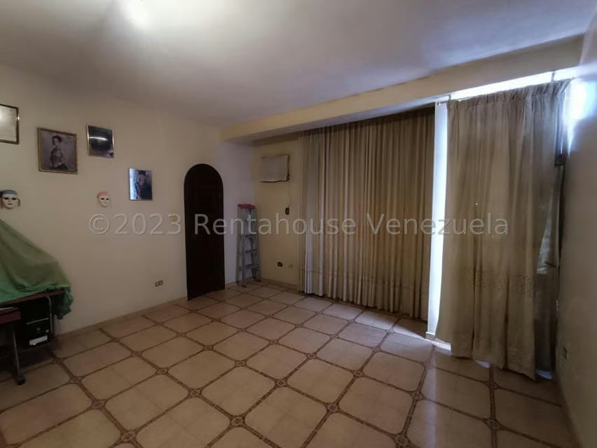 Apartamento (1 Nivel) en Venta en Avenida Victoria, Aragua - 31