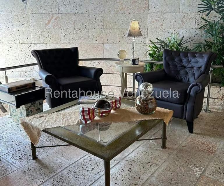 Casa (Multipes Niveles) en Venta en Macaracuay, Distrito Metropolitano - 12