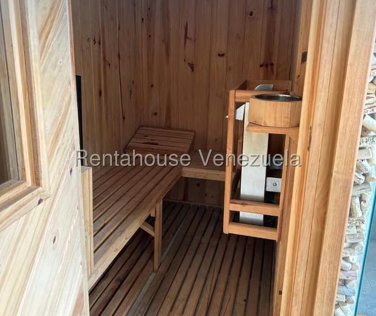Casa (Multipes Niveles) en Venta en Macaracuay, Distrito Metropolitano - 29