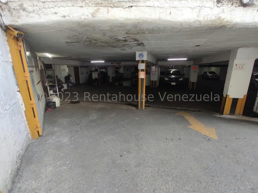 Comercial (Estacionamiento) en Venta en Quinta Crespo, Distrito Metropolitano - 2