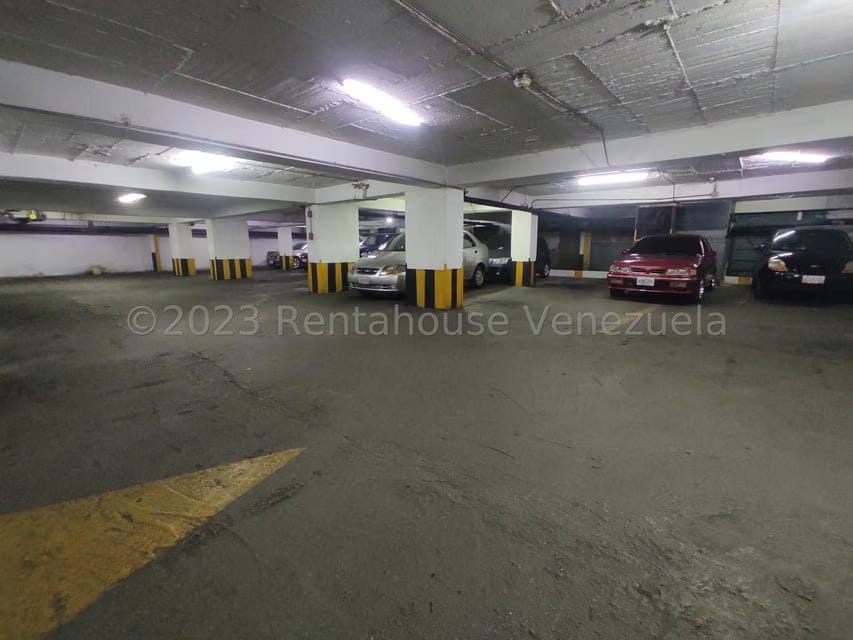 Comercial (Estacionamiento) en Venta en Quinta Crespo, Distrito Metropolitano - 11