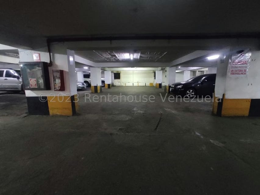 Comercial (Estacionamiento) en Venta en Quinta Crespo, Distrito Metropolitano - 3