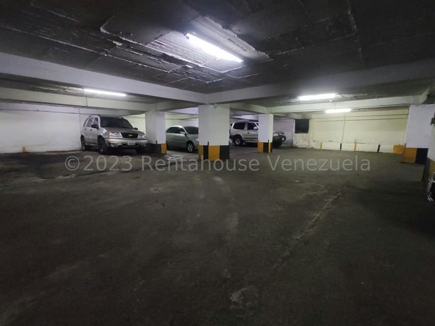 Comercial (Estacionamiento) en Venta en Quinta Crespo, Distrito Metropolitano - 5