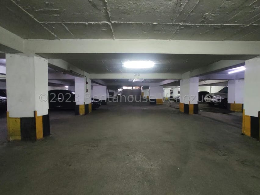 Comercial (Estacionamiento) en Venta en Quinta Crespo, Distrito Metropolitano - 8