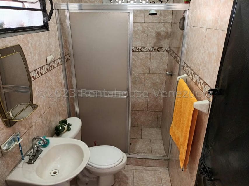 Casa (Multipes Niveles) en Venta en Coche, Distrito Metropolitano - 11