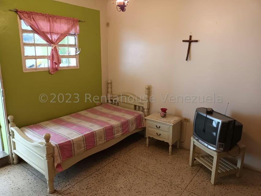 Casa (Multipes Niveles) en Venta en Coche, Distrito Metropolitano - 34