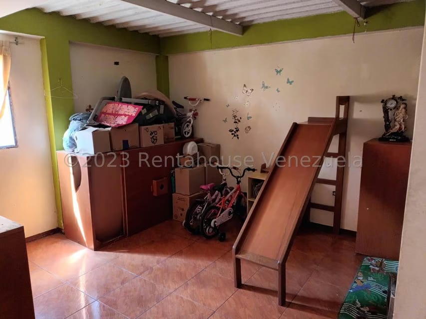 Casa (Multipes Niveles) en Venta en Coche, Distrito Metropolitano - 44