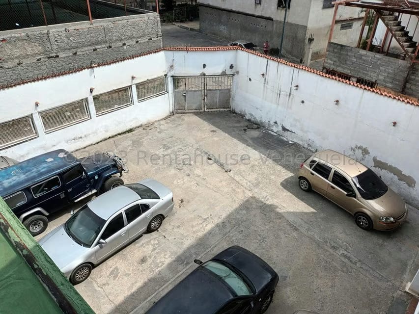 Casa (Multipes Niveles) en Venta en Coche, Distrito Metropolitano - 66