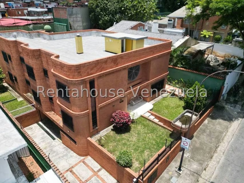 Casa (Multipes Niveles) en Venta en Altamira, Distrito Metropolitano - 2