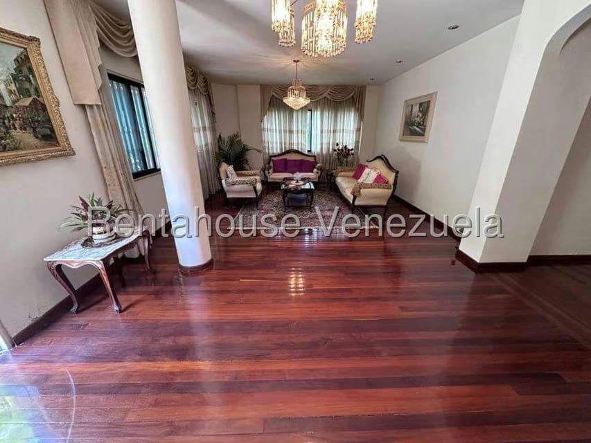 Casa (Multipes Niveles) en Venta en Altamira, Distrito Metropolitano - 19