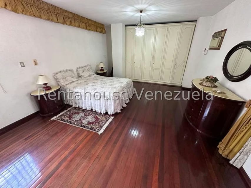 Casa (Multipes Niveles) en Venta en Altamira, Distrito Metropolitano - 25