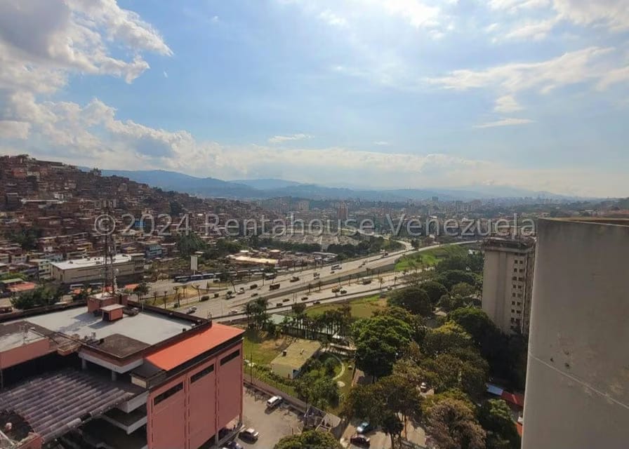 Apartamento (Penthouse) en Venta en Terrazas del Avila, Distrito Metropolitano - 16