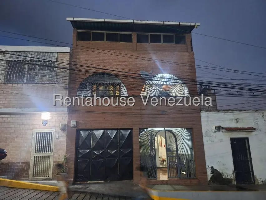 Casa (Multipes Niveles) en Venta en La Pastora, Distrito Metropolitano
