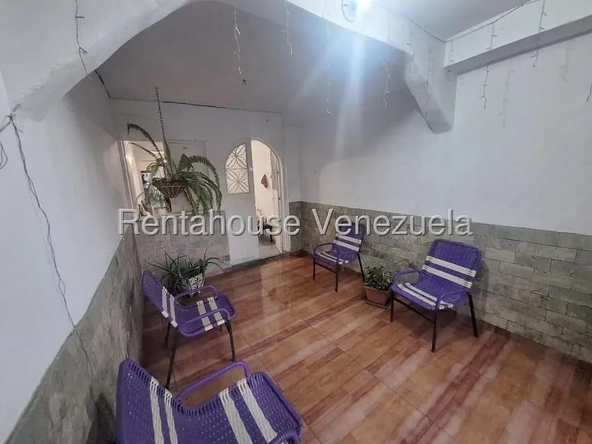 Casa (Multipes Niveles) en Venta en La Pastora, Distrito Metropolitano - 2