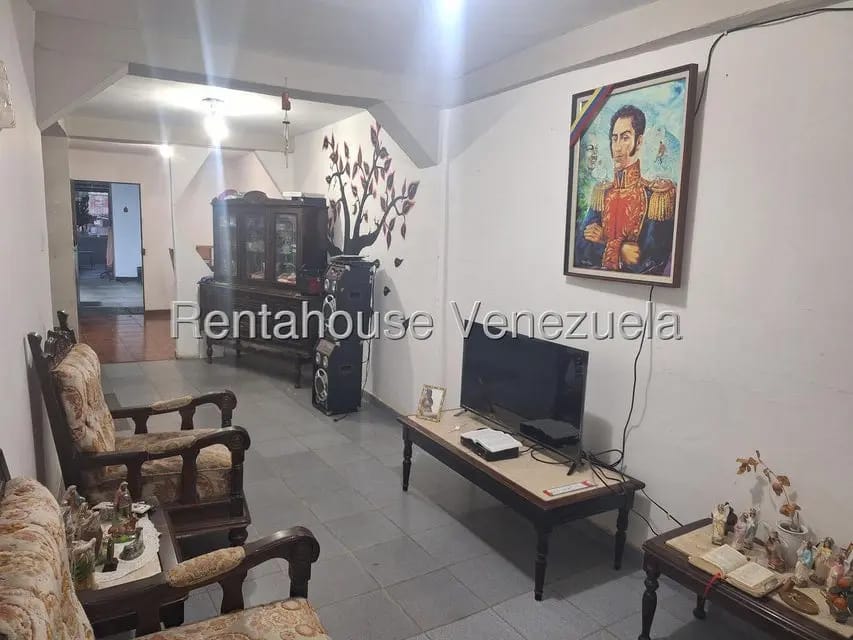 Casa (Multipes Niveles) en Venta en La Pastora, Distrito Metropolitano - 4