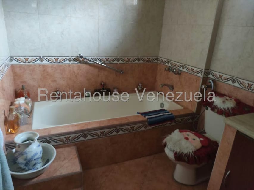 Casa (1 Nivel) en Venta en Colinas de Carrizal, Miranda - 11