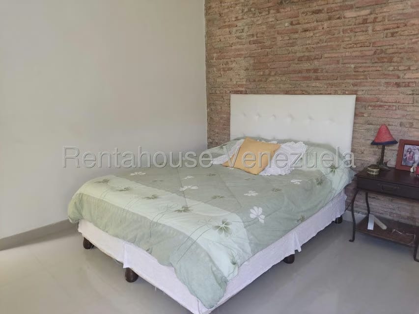 Casa (Duplex) en Venta en Cumboto, Carabobo - 36