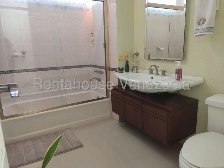 Casa (Duplex) en Venta en Cumboto, Carabobo - 37