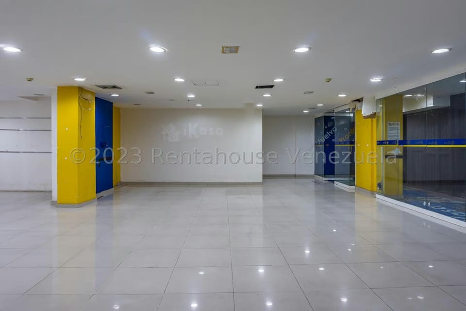 Comercial (Local Comercial) en Venta en Parroquia Santa Teresa, Distrito Metropolitano - 12