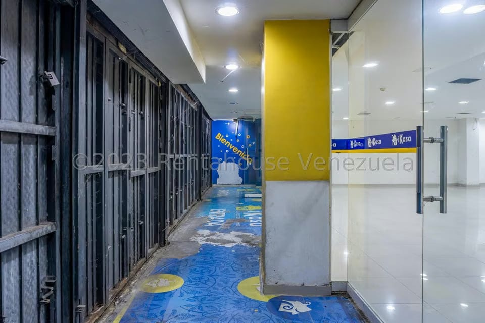 Comercial (Local Comercial) en Venta en Parroquia Santa Teresa, Distrito Metropolitano - 13