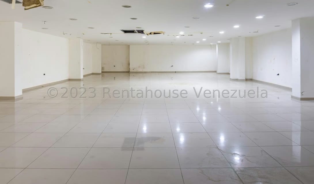 Comercial (Local Comercial) en Venta en Parroquia Santa Teresa, Distrito Metropolitano - 6