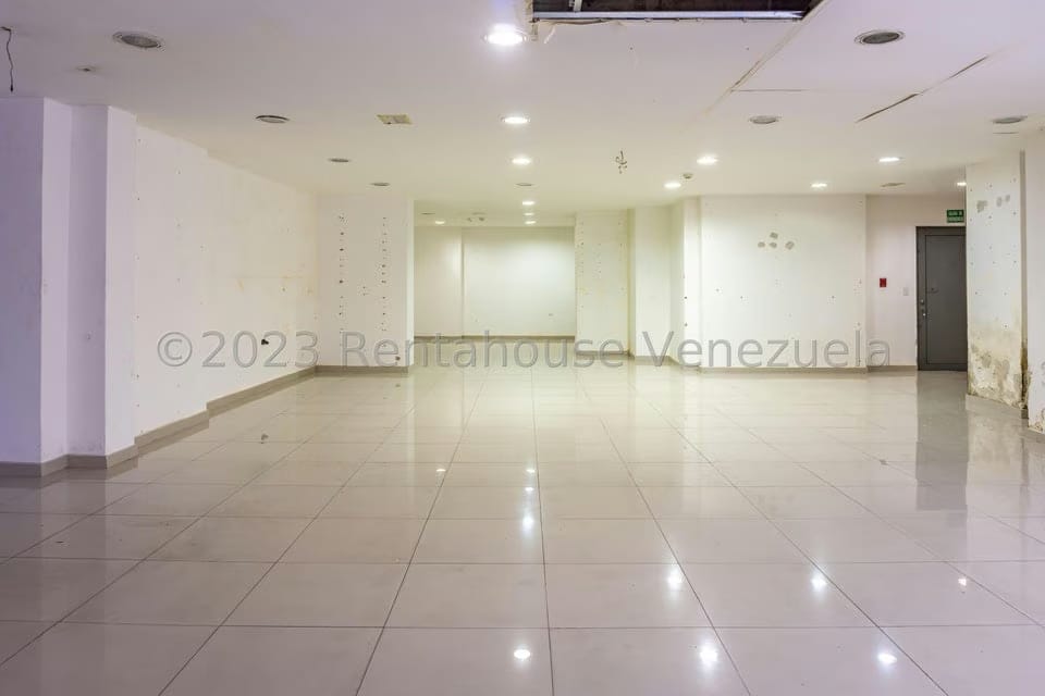 Comercial (Local Comercial) en Venta en Parroquia Santa Teresa, Distrito Metropolitano - 7
