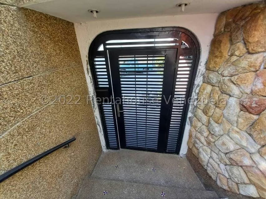 Casa (Duplex) en Venta en Colinas de Vista Alegre, Distrito Metropolitano - 2