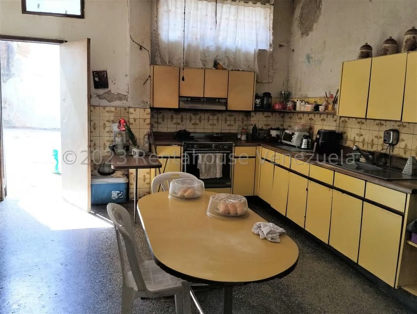 Casa (Multipes Niveles) en Venta en Parroquia Catedral, Distrito Metropolitano - 17