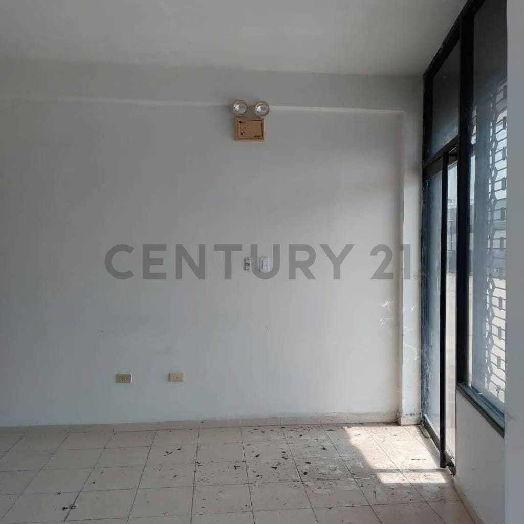 Local en venta / zona Industrial de Santa Cruz - 7
