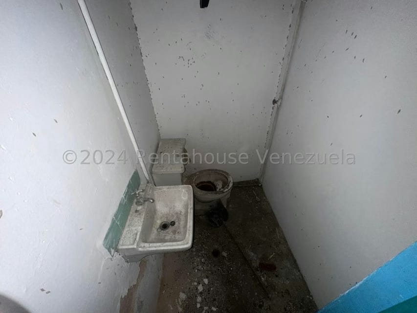 Comercial (Local Comercial) en Alquiler en San Bernardino, Distrito Metropolitano - 5
