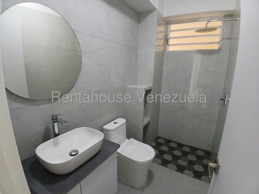 Apartamento (1 Nivel) en Venta en Lomas del Sol, Distrito Metropolitano - 12